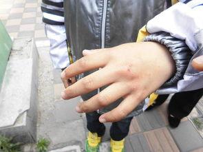 丝袜小学生被体罚,丝袜小学生遭受无情惩罚