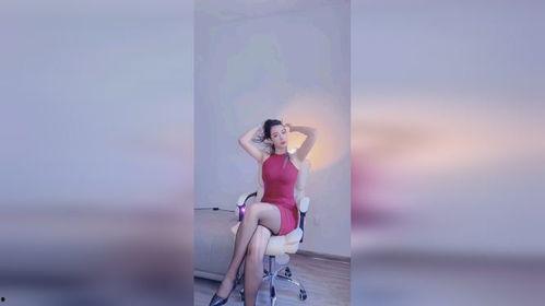 丝袜美人妻bd,激情四溢的诱惑之旅