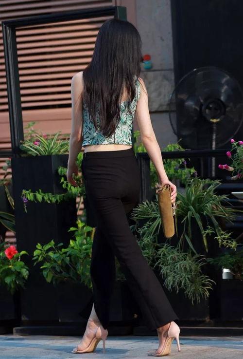 口述黑丝袜少妇自慰,黑丝袜少妇的私密自慰之旅