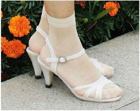 男孩丝袜配凉鞋图片大全,男孩丝袜配凉鞋的时尚搭配指南