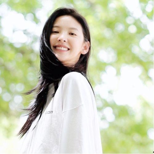 真实爆料章若楠视频播放,真实爆料引发网友热议